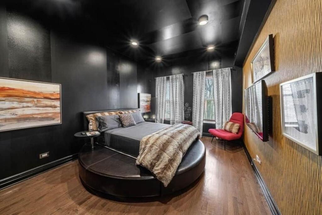 The Penthouse @ Luxro Apartment Чикаго Екстериор снимка